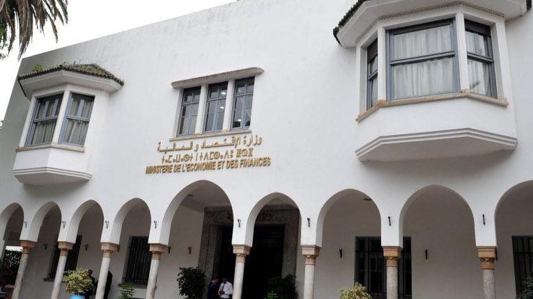 MEF facade